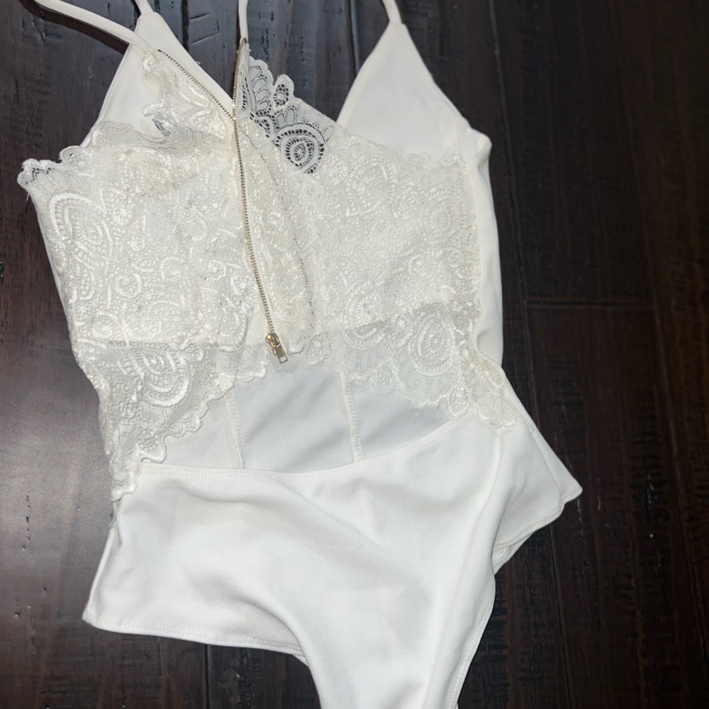 Body suit - Picture 2 of 2